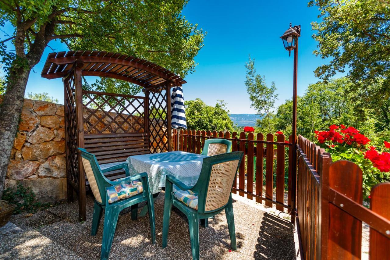 Apartmani Marica Risika Exteriör bild