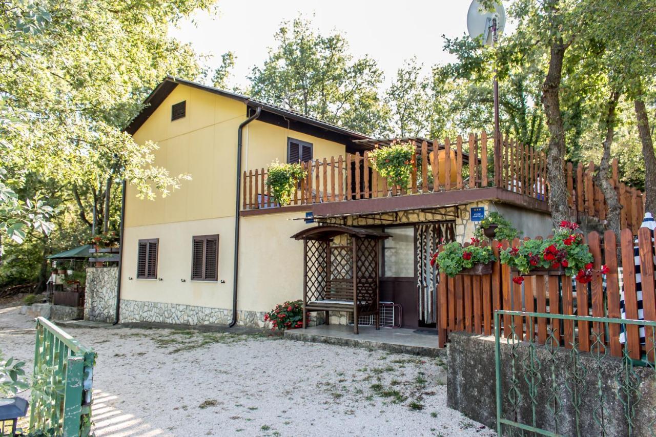 Apartmani Marica Risika Exteriör bild